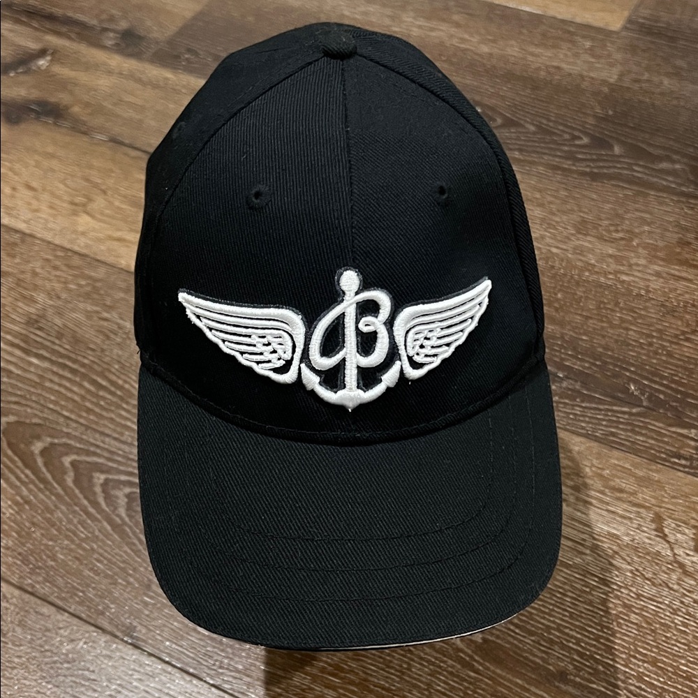 EUC Breitling hat with black and White Logo one size